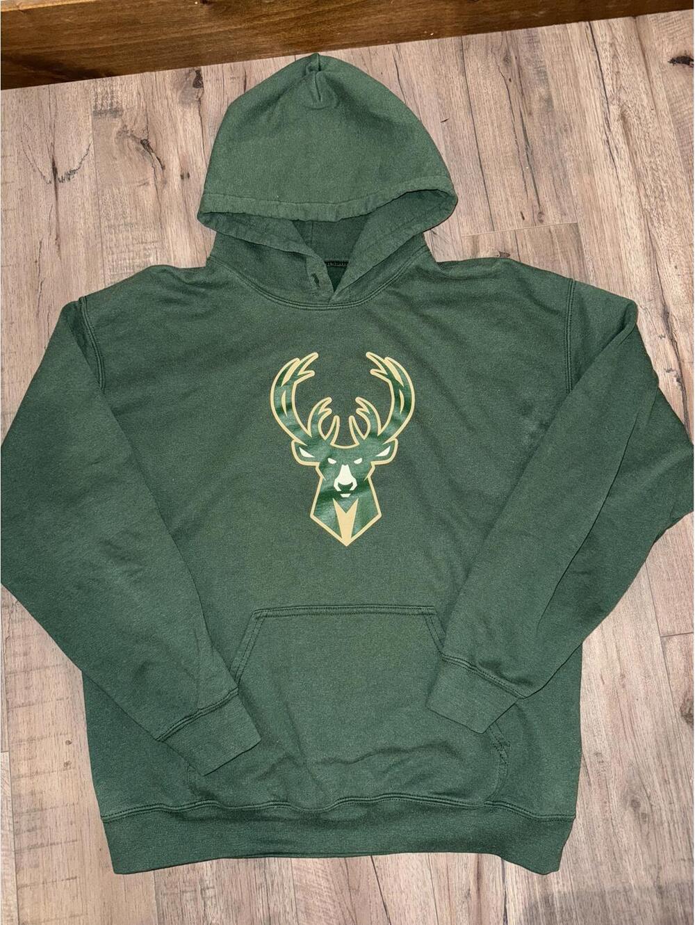 Youth Milwaukee Bucks Hooded Sweatshirt Deer Logo Large Kids NBA Basketball